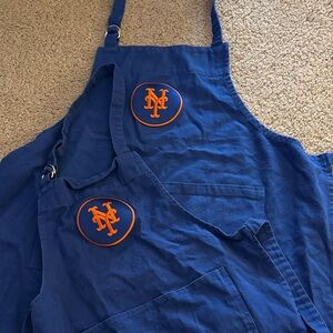 Williams Sonoma kids and adult matching Mets aprons
